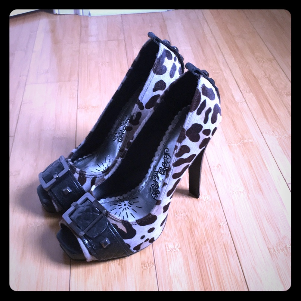 Leopard print Heels